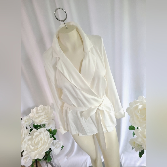 Banana Republic Blazer Wrap Top - Picture 5 of 13